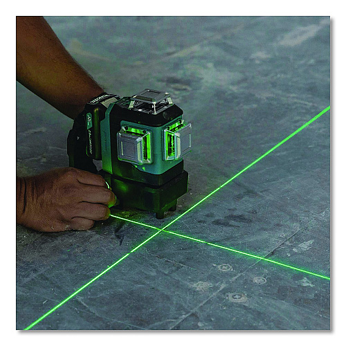 Makita 12V max CXT Lithium-Ion Self-Leveling Cordless Three-Plane Laser Kit (SK700GDNAJ)
