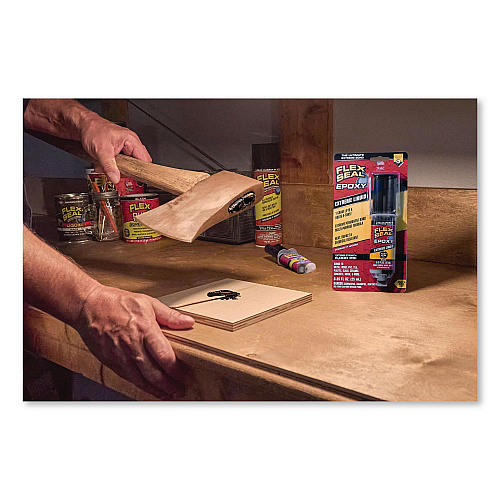 Flex Seal Flex Epoxy Extreme Liquid, Two-Part Syringe, 0.8 oz, Dries Black, 8/Carton (EFSBLKR25)