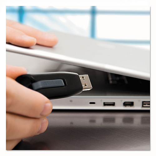 Verbatim Store 'n' Go V3 USB 3.0 Drive, 16 GB, Black/Gray (49172)