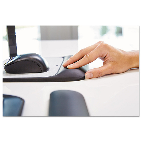 3M Mouse Pad with Precise Mousing Surface and Gel Wrist Rest, 8.5 x 9, Gray/Black (MW85B)