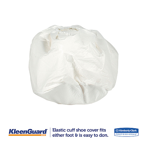 KleenGuard A40 Liquid and Particle Protection Shoe Covers, Medium, White, 400/Carton (44492)