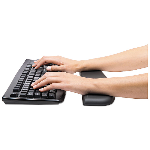 Kensington ErgoSoft Wrist Rest for Standard Keyboards, 22.7 x 5.1, Black (52799)
