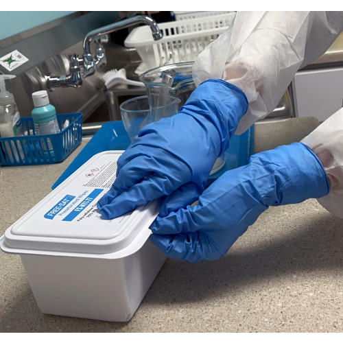 Free-sat Clean-cut Pre-saturated Wipe 7x7 100 Tub 12 Tubs Cs, Box Of 100 (FS-NT1-77)
