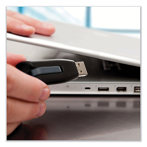 Verbatim Store 'n' Go V3 USB 3.0 Drive, 8 GB, Black/Gray (49171)