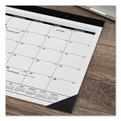 AT-A-GLANCE Monthly Refillable Desk Pad, 22 x 17, White Sheets, Black Binding, Black Corners, 12-Month (Jan to Dec): 2026 (SK2200)