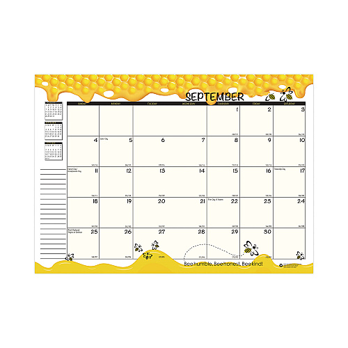 House of Doolittle Recycled Academic Honeycomb Planner, Honeycomb Artwork, 10 x 7, Multicolor Cover, 12-Month (Aug to July): 2025 to 2026 (266502)