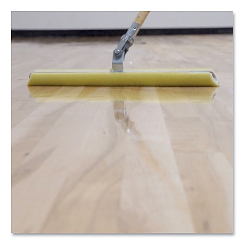 Betco StreetShoe NXT Wood Floor Finish. 1 gal Bottle, 4/Carton (16644312)