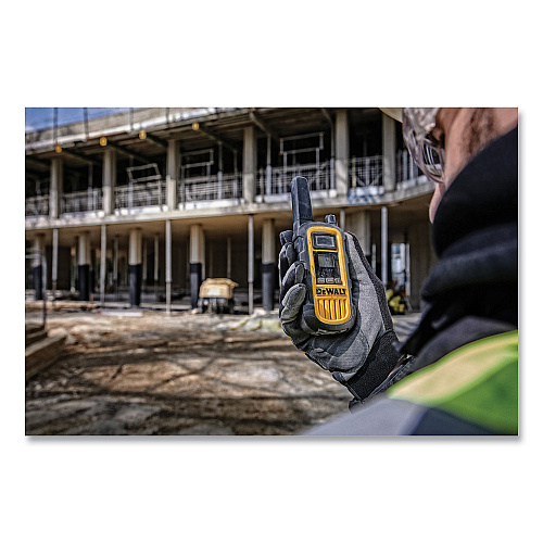 DeWalt 1DXFRS800SV1 Two-Way Radios, 2 W, 22 Channels