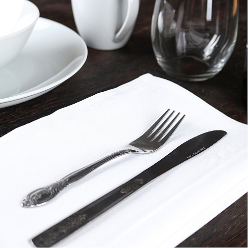 Mariposa Poly Spun Napkin 20x20 White - Case Of 300 (NAP-W-SPUN-CS)