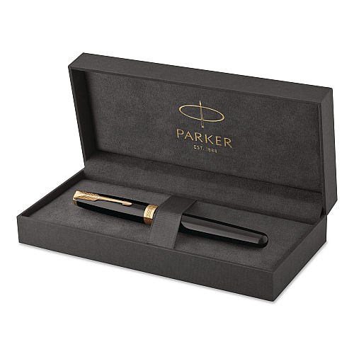 Parker Sonnet Fountain Pen, with Gift Box, Medium 1 mm, Black Ink, Black/Gold Barrel (1931495)