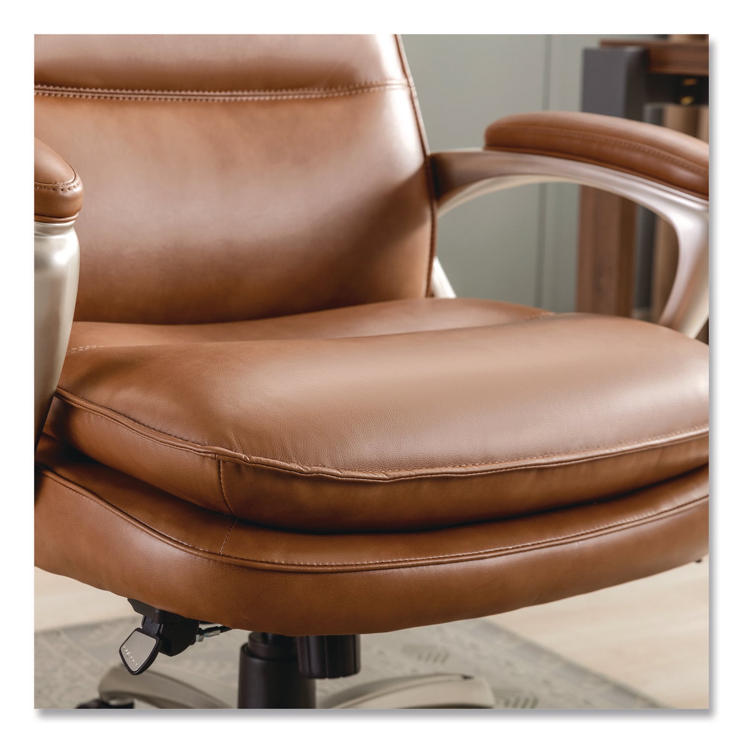 La-Z-Boy Jenkins Executive Big and Tall Chair, Supports Up to 400